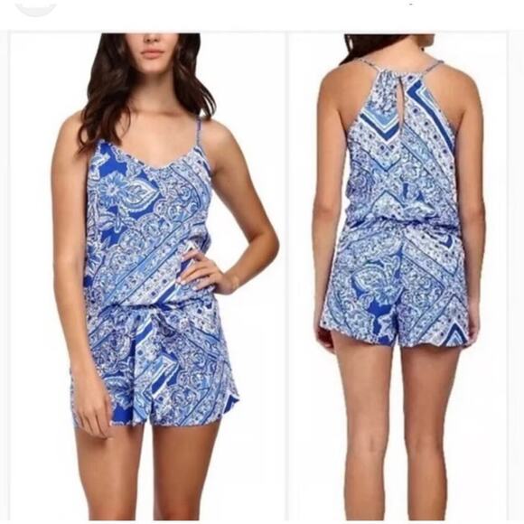 Lilly Pulitzer Pants - Lilly Pulitzer dusk shorts romper blue and white size S
